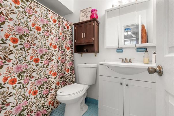 Bathroom, Interior