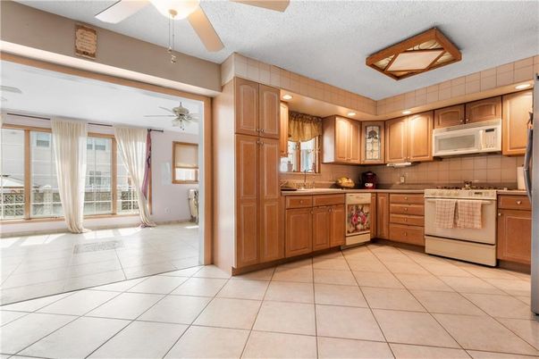 Interior, Kitchen, Recessed Lighting