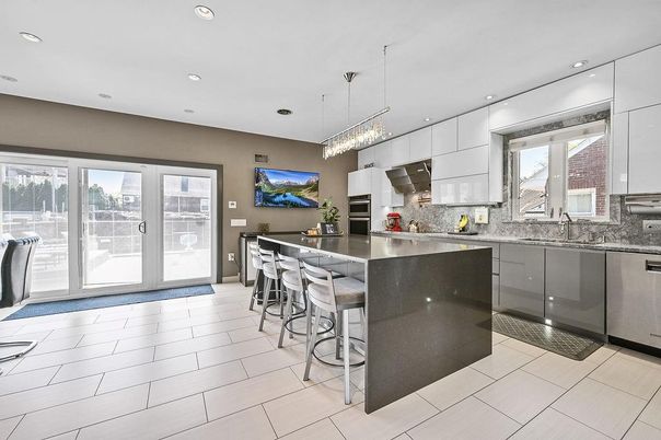 Interior, Kitchen, Pendant Lights, Recessed Lighting, Stainless Steel Appliances