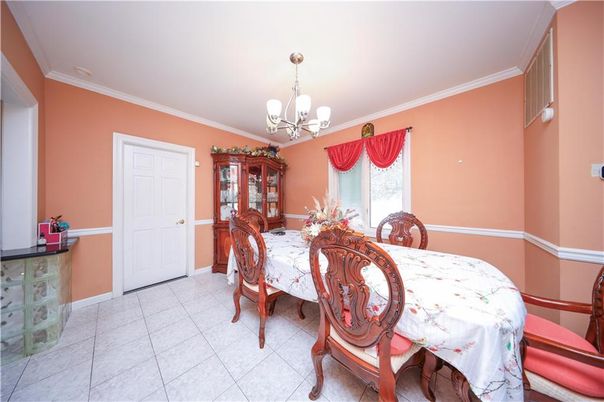 Chandelier, Dining room, Interior