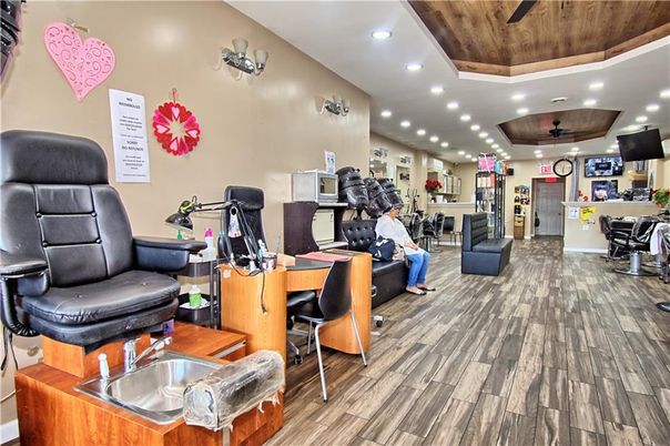 Fitness Equipment, Home Office, Interior, Recessed Lighting, Wooden Ceilings, Wood Texture Flooring