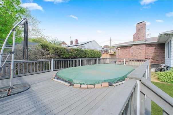 Exterior, Hot Tub