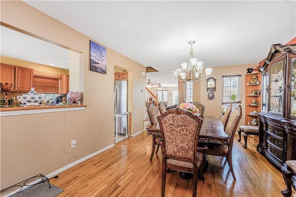Chandelier, Dining room, Interior, Kitchen, Recessed Lighting, Wood Texture Flooring