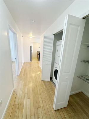 Interior, Utility Closets, Washer, Wood Texture Flooring
