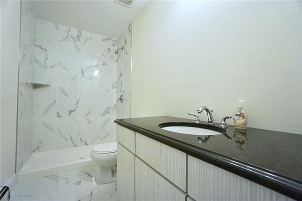 Bathroom, Interior, Marble, Marble Walls