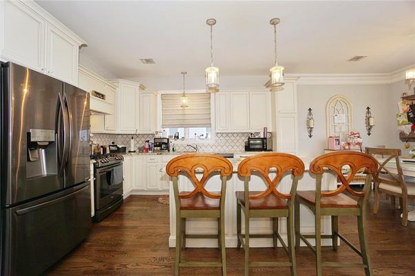 Dining room, Interior, Kitchen, Pendant Lights, Wood Texture Flooring