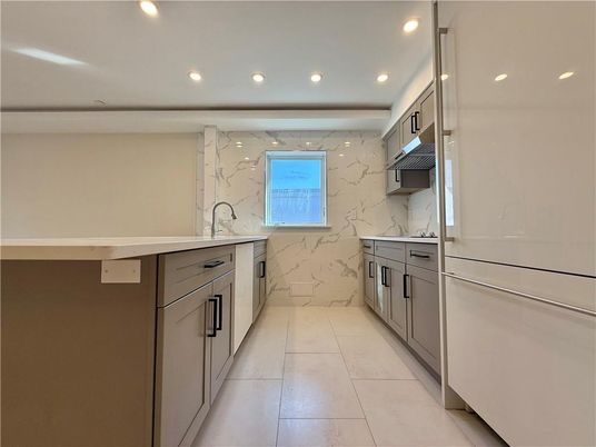 Interior, Kitchen, Marble Walls, Recessed Lighting