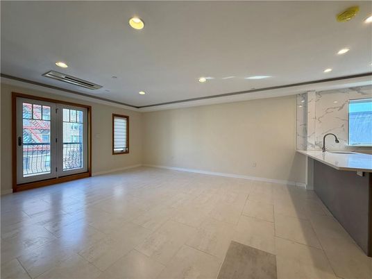 Empty room, Interior, Marble Walls, Recessed Lighting