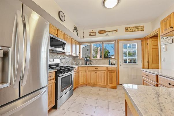 Interior, Kitchen, Stainless Steel Appliances