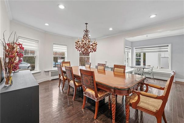 Chandelier, Dining room, Interior, Recessed Lighting, Wood Texture Flooring