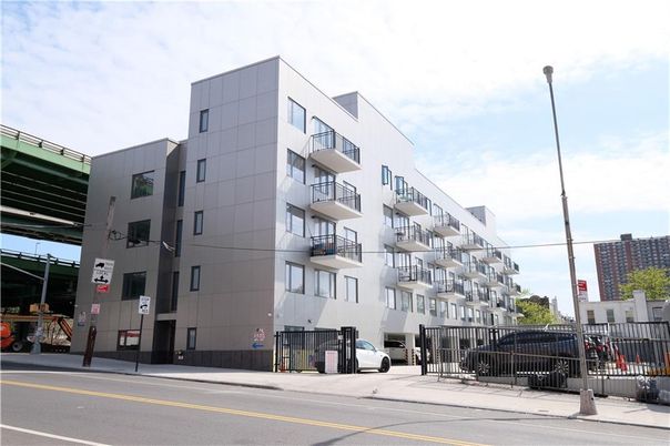 Exterior, Facade, Condo Building