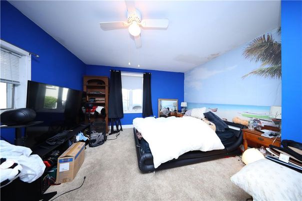 Bedroom, Interior, Water