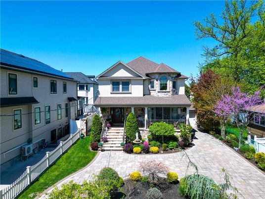 Exterior, Facade, Solar Panels, Queen Anne Victorian
