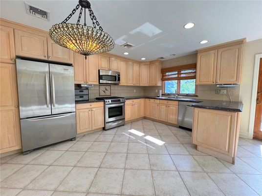 Interior, Kitchen, Pendant Lights, Recessed Lighting, Stainless Steel Appliances