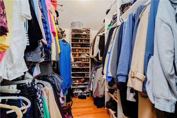 Interior, Walk-in Closets, Wood Texture Flooring