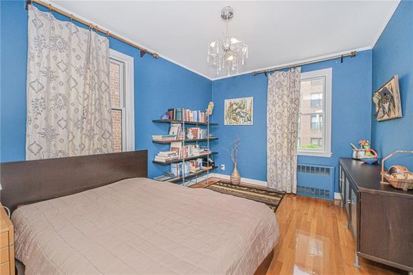 Bedroom, Interior, Pendant Lights, Wood Texture Flooring