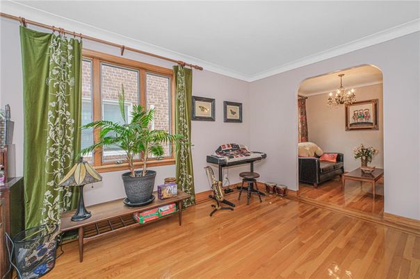 Chandelier, Interior, Wood Texture Flooring