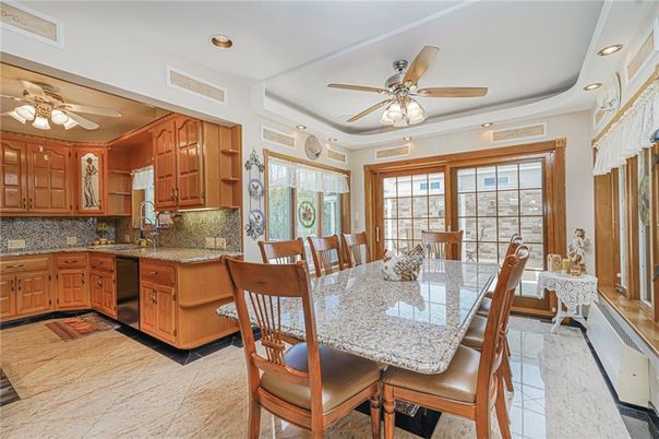 Dining room, Interior, Kitchen, Recessed Lighting
