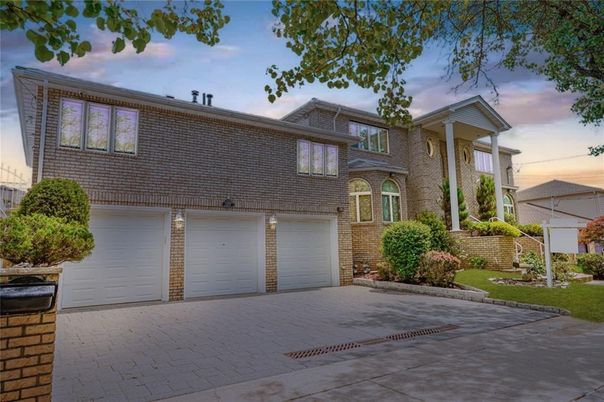 Attached, Exterior, Facade, Brick Facade, Rowhouse