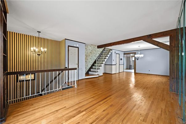 Chandelier, Empty room, Interior, Pendant Lights, Wooden Beams, Wood Texture Flooring