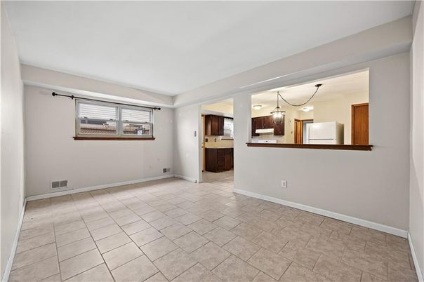 Empty room, Interior, Kitchen, Pendant Lights