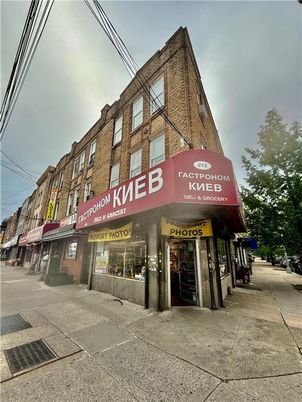 Exterior, Facade, None