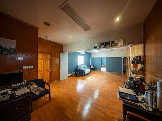 Home Office, Interior, Recessed Lighting, Wood Texture Flooring
