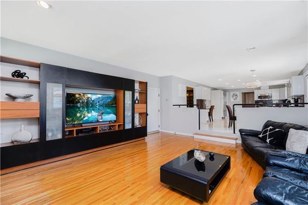 Interior, Kitchen, Living room, Pendant Lights, Recessed Lighting, Wood Texture Flooring