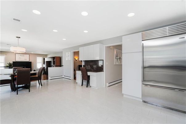 Dining room, Interior, Kitchen, Pendant Lights, Recessed Lighting