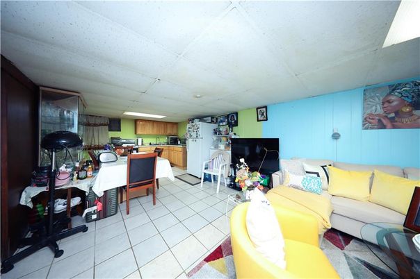Dining room, Interior, Kitchen, Living room, Recessed Lighting