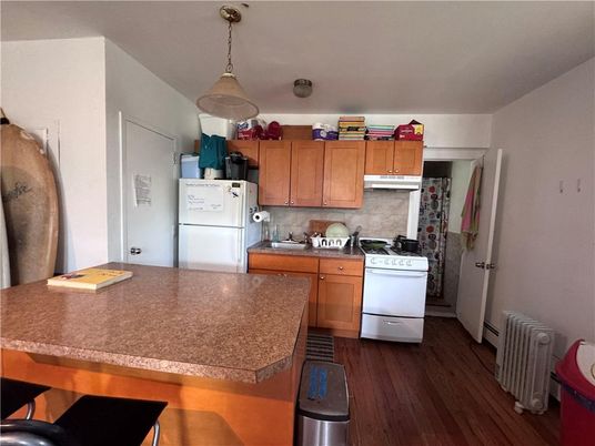 Interior, Kitchen, Pendant Lights, Wood Texture Flooring