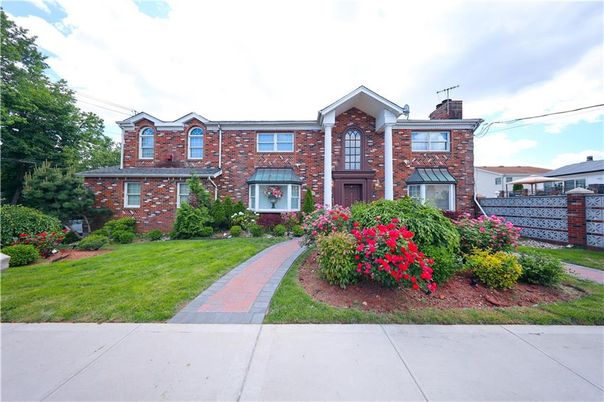 Backyard, Exterior, Facade, Brick Facade, Tudor Revival