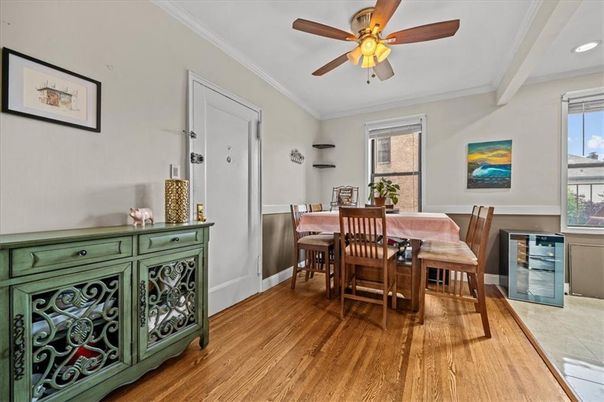 Dining room, Interior, Recessed Lighting, Wood Texture Flooring