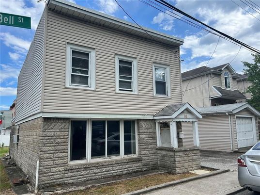 Exterior, Facade, Cape Cod