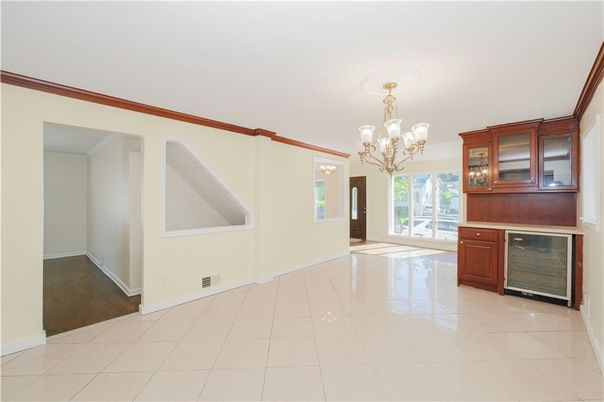 Chandelier, Empty room, Interior