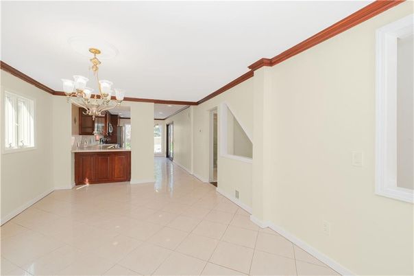 Chandelier, Empty room, Interior, Recessed Lighting