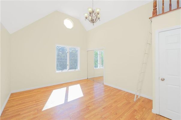 Chandelier, Empty room, Interior, Wood Texture Flooring