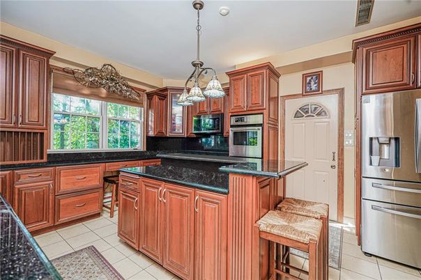 Interior, Kitchen, Pendant Lights, Stainless Steel Appliances