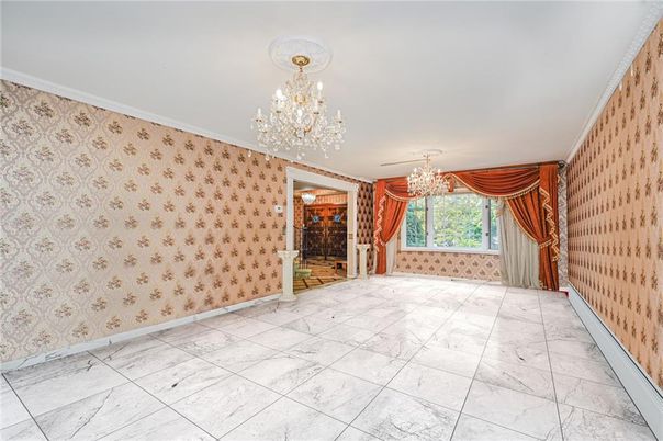 Chandelier, Empty room, Interior, Marble