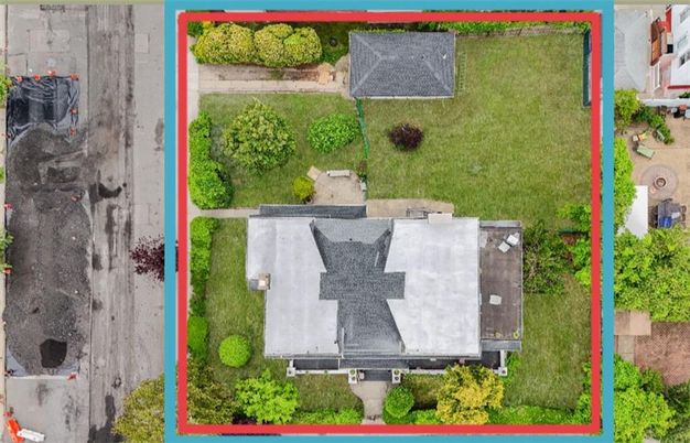 Exterior, Drone