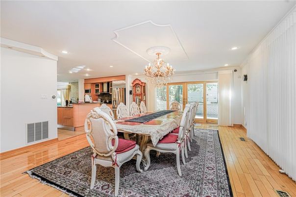 Chandelier, Dining room, Interior, Kitchen, Recessed Lighting, Wood Texture Flooring