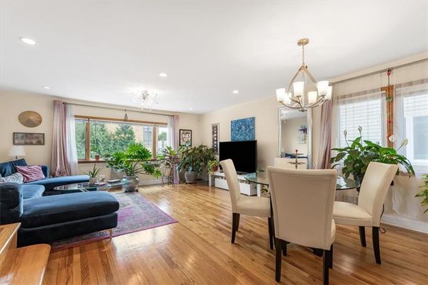 Chandelier, Dining room, Interior, Living room, Recessed Lighting, Wood Texture Flooring