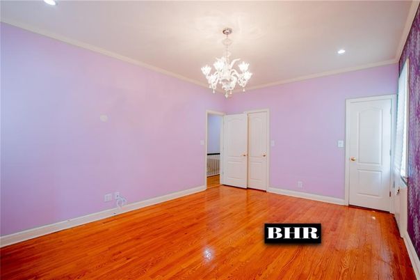 Chandelier, Empty room, Interior, Recessed Lighting, Wood Texture Flooring