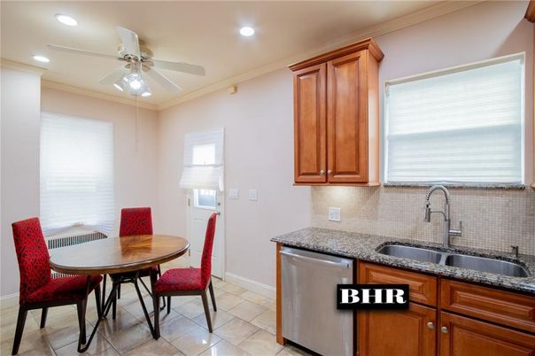Dining room, Interior, Kitchen, Recessed Lighting