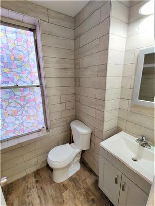 Bathroom, Interior, Wood Texture Flooring