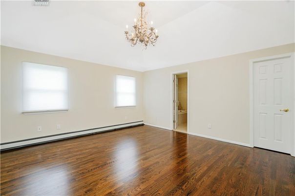 Chandelier, Empty room, Interior, Wood Texture Flooring