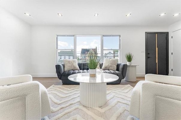 Interior, Living room, Recessed Lighting, Water, Wood Texture Flooring