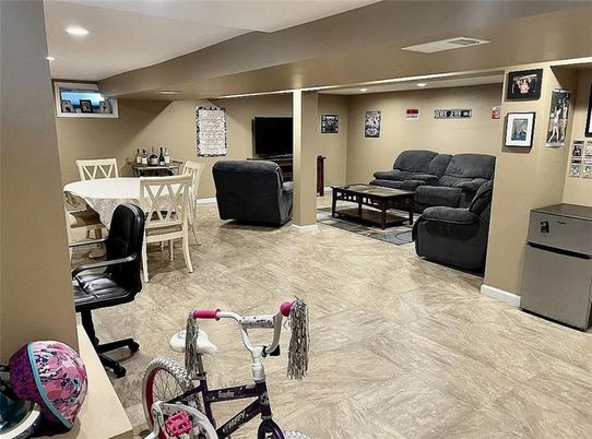 Dining room, Fitness Equipment, Interior, Living room, Recessed Lighting