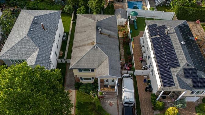 Exterior, Drone