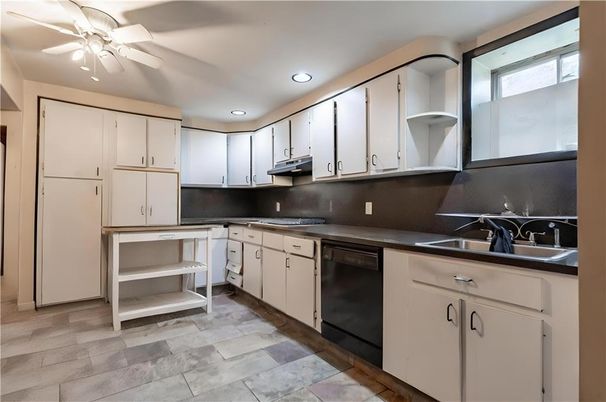 Interior, Kitchen, Recessed Lighting